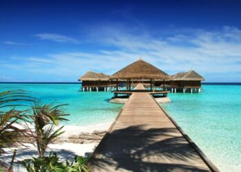 How to Make Luxury Travel Affordable - The Trav Nav